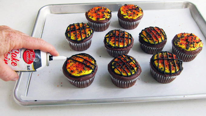 2014-06-18-grill-cupcakes-step5-680x384